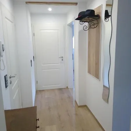 Im Roten Haus, Therme Ist Fusslaeufig In 350m Zu Erreichen *