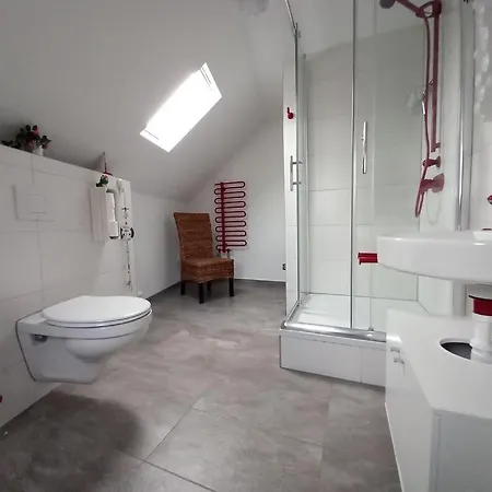 Im Roten Haus, Therme Ist Fusslaeufig In 350m Zu Erreichen *